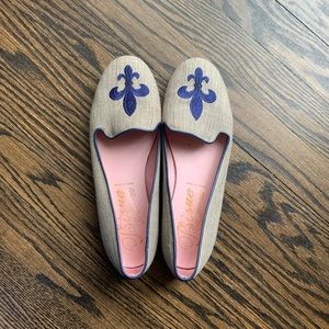 Bisue Ballerina Fleur-de-lis Grey Ballet Flats